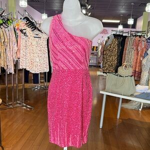 Elegant Pink One-Shoulder Dress